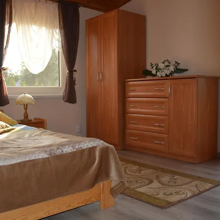Semesterbostad Domek Nad Jeziorem Na Mazurach