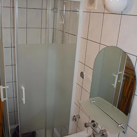 Semesterbostad Domek Nad Jeziorem Na Mazurach *